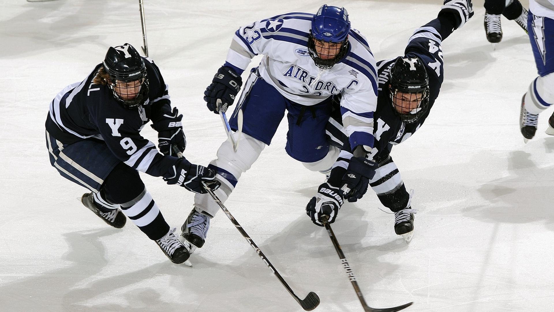 墨西哥压哨击败哥斯达黎加,楚阿梅尼成为关键先生